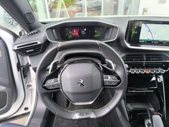 Foto Nummer 16: PEUGEOT 2008