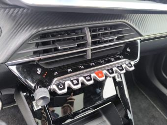 Foto Nummer 13: PEUGEOT 2008